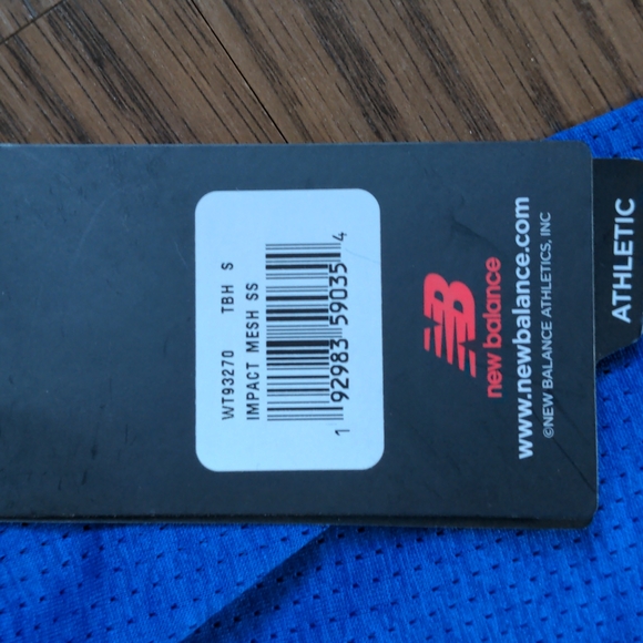 New Balance Summer Active Top NWT,Small NB ICE - Picture 2 of 3
